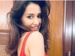 Disha Patani performs Rack Pull with 80 kilos. Tiger calls her ‘Wonder-woman’