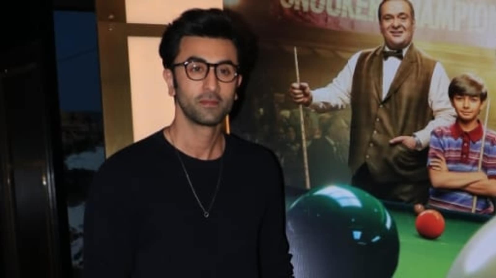 Chilla Kyun Raha Hai?' Asks Ranbir Kapoor As He Gets IRKED By Paparazzi!  Here's What Annoyed The Actor-WATCH VIRAL VIDEO
