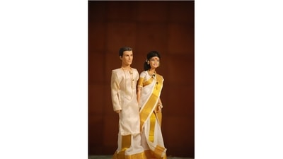 Not all stories have literary themes. Some of her dolls are dressed in the traditional kasavu sarees and mundus of Kerala, made using strips from Devaki’s own old saris. (Photo courtesy: S Devaki) Not all stories have literary themes. Some of her dolls are dressed in the traditional kasavu sarees and mundus of Kerala, made using strips from Devaki’s own old saris. (Photo courtesy: S Devaki)