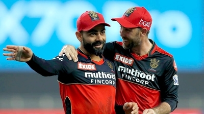 Virat Kohli (L) with Glenn Maxwell for RCB. (ANI) Virat Kohli (L) with Glenn Maxwell for RCB. (ANI)