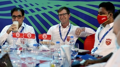 Punjab Kings team head coach Anil Kumble (R), with fielding coach Jonty Rhodes (2R) and others at the Indian Premier League (IPL) 2022 Auction, in Bengaluru on Saturday. (ANI) Punjab Kings team head coach Anil Kumble (R), with fielding coach Jonty Rhodes (2R) and others at the Indian Premier League (IPL) 2022 Auction, in Bengaluru on Saturday. (ANI)