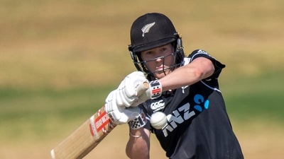 New Zealand's Lauren Down in action. (Twitter/ICC)