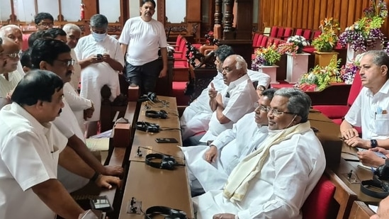 Karnataka: Congress MLAs continued their protest over “saffron flag” remark.&nbsp;(Karnataka Congress Twitter )