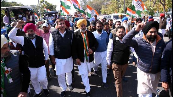 Congress MLA candidate Balbir Sidhu taking out a road show in Mohali on Friday on the last day of campaigning for the Punjab assembly elections. (HT Photo)