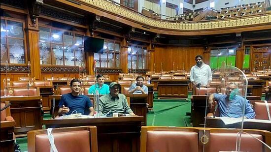 Congress MLAs sitting during a protest demanding the state minister KS Eshwarappa's resignation, at Karnataka legislative assembly, in Bengaluru on Friday. (ANI) Congress MLAs sitting during a protest demanding the state minister KS Eshwarappa's resignation, at Karnataka legislative assembly, in Bengaluru on Friday. (ANI)