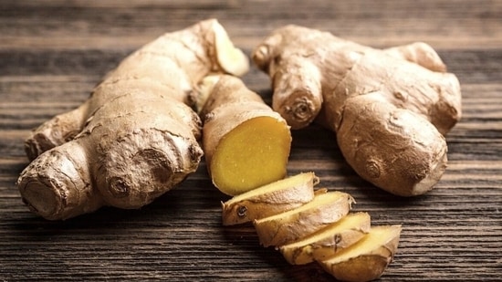 Fresh ginger: It can be grated in your herbal tea and consumed once or twice a day. Dry ginger powder can be had with honey in morning or can be boiled in water and consumed throughout the day.(Pixabay)