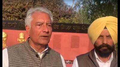 Punjabis won’t give a chance to nefarious elements in politics that put the national unity and integration at stake for their vested interests, said former Punjab Congress chief Sunil Jakhar.