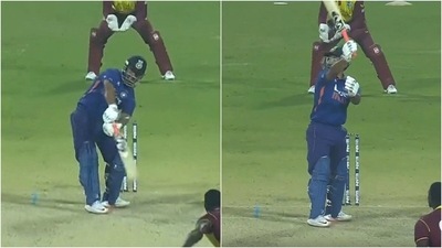 Rishabh Pant's helicopter shot. (Twitter) Rishabh Pant's helicopter shot. (Twitter)
