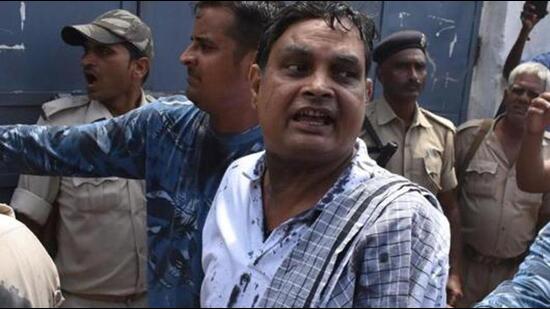 Accused Brajesh Thakur in a court in Muzzaffarpur on August 8, 2018. (AFP/File photo)