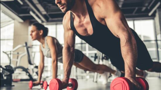 Ten tips to remember when you start gymming (Shutterstock)