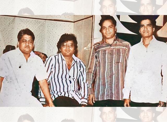 At Mehboob Studio, recording the song Chal Chameli Baag Mein for Subhash Ghai’s Krodhi; music by Laxmikant Pyarelal At Mehboob Studio, recording the song Chal Chameli Baag Mein for Subhash Ghai’s Krodhi; music by Laxmikant Pyarelal