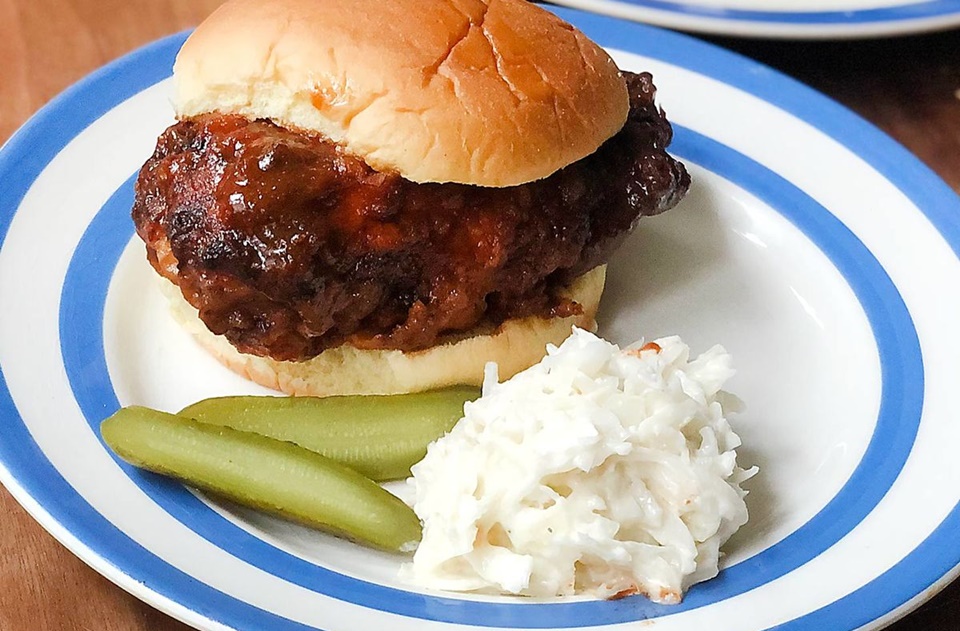 Lucille’s Hot Chicken Sandwich(Bloomberg)