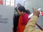 Kanpur major shared pictures of her pressing EVM button of BJP's Lotus symbol.(Twitter)