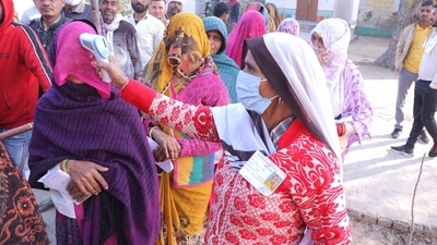 In the third phase of the Uttar Pradesh polls, 59 assembly seats across 16 districts are going to the polls on Sunday. (PTI) In the third phase of the Uttar Pradesh polls, 59 assembly seats across 16 districts are going to the polls on Sunday. (PTI)