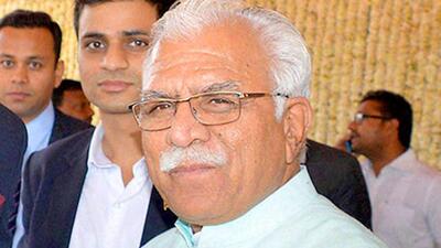 Haryana chief minister Manohar Lal Khattar with Bollywood star Ranbir Kapoor share the stage at the event. (PTI Photo) Haryana chief minister Manohar Lal Khattar with Bollywood star Ranbir Kapoor share the stage at the event. (PTI Photo)