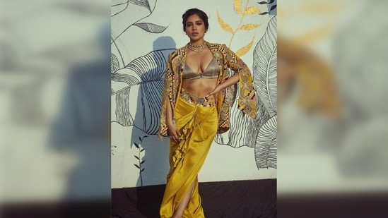 Bhumi Pednekar flaunted her toned torsi as she struck a supermodel pose for the camera.(Instagram/@bhumipednekar)