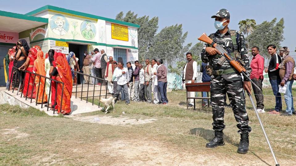 Due to the covid pandemic, the Election Commission has extended voting time by an hour. (ANI file photo) Due to the covid pandemic, the Election Commission has extended voting time by an hour. (ANI file photo)