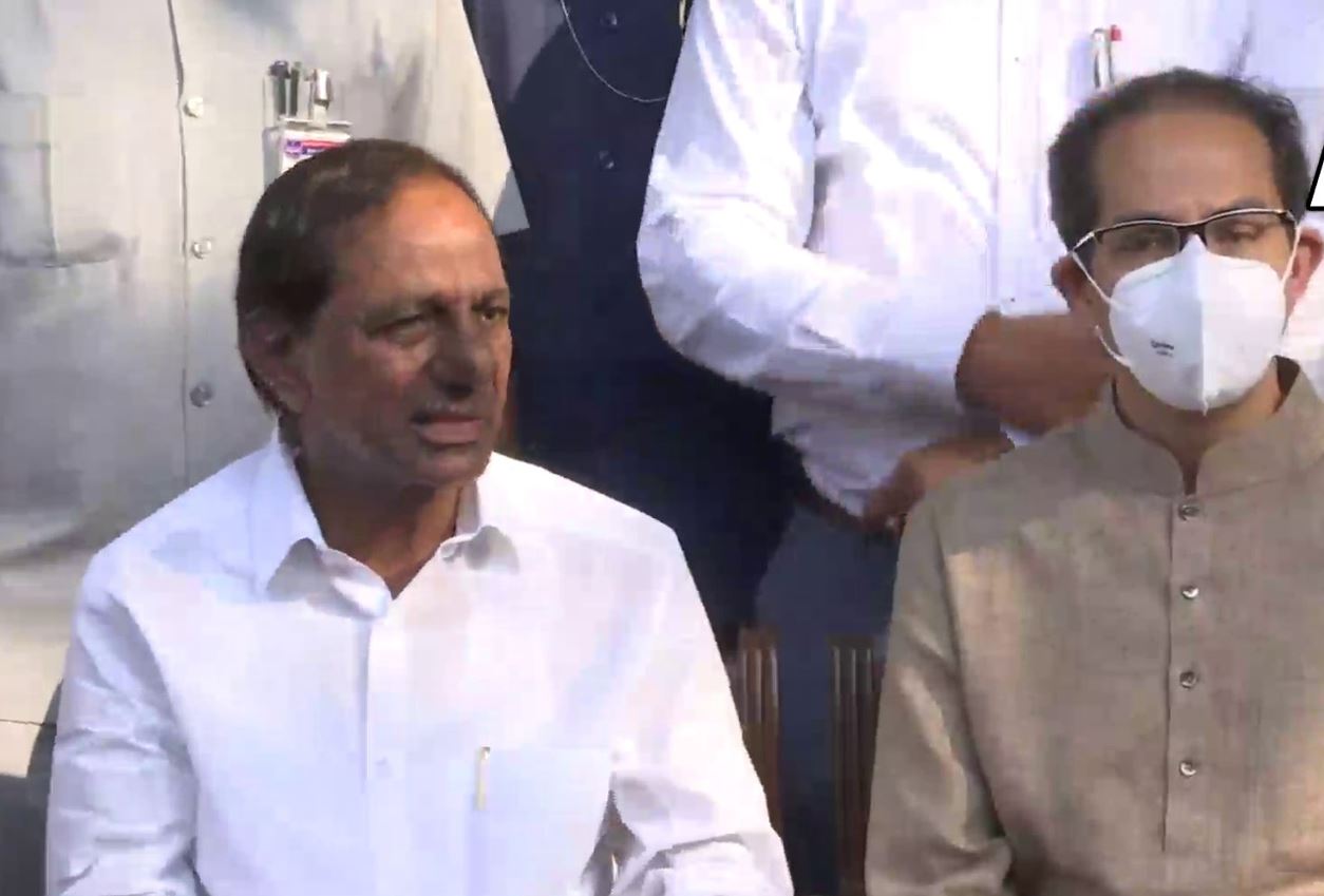 Telangana chief minister KCR (L) holds a joint press conference with his Maharashtra counterpart Uddhav Thackeray (R) in Mumbai on Sunday, February 20, 2022. (ANI Photo)