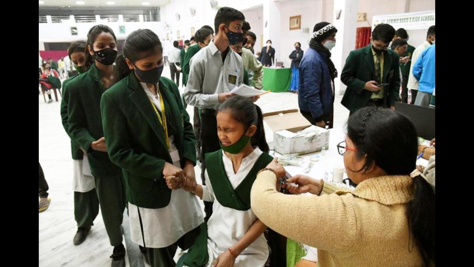 Officials blame tech flaw in CoWIN for poor vaccination coverage among kids in Patna