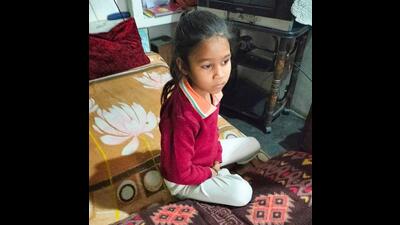 The eight-year-old girl was alone at home when the gas cylinder caught fire, in Kot Mangal Singh area in Ludhiana on Monday. (HT Photo) The eight-year-old girl was alone at home when the gas cylinder caught fire, in Kot Mangal Singh area in Ludhiana on Monday. (HT Photo)