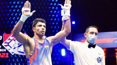 Sumit produced a flawless show to register a dominating 5-0 victory against Dzhambulat Bizhamov.&nbsp; (BFI)