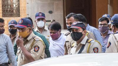Sources said that the agency wanted to confront Kaskar and Parkar and question them together regarding some illegal business linked to D-Company. Parkar was called at the ED office along with certain documents (Pratik Chorge/HT PHOTO) Sources said that the agency wanted to confront Kaskar and Parkar and question them together regarding some illegal business linked to D-Company. Parkar was called at the ED office along with certain documents (Pratik Chorge/HT PHOTO)