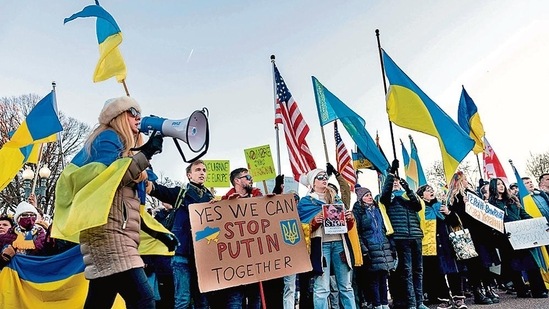 People demonstrate over the Ukraine crisis at the White House in Washington. AFP