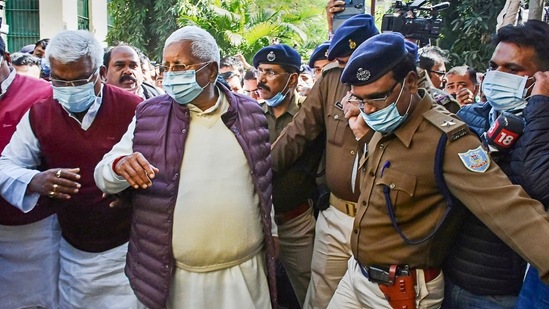 Rashtriya Janata Dal (RJD) chief Lalu Prasad Yadav arrives at the Special CBI Court to hear the verdict on the multi-crore Fodder Scam case, in Ranchi.(PTI)