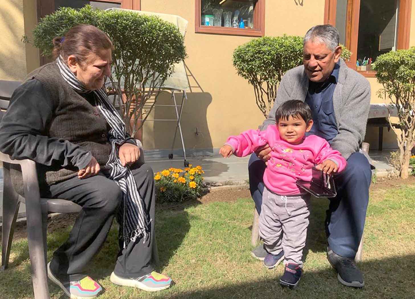 Rakesh Pandey, Congress candidate from Ludhiana North, along with wife and granddaughter after election campaign in Ludhiana on Monday. (Gurpreet Singh/HT)