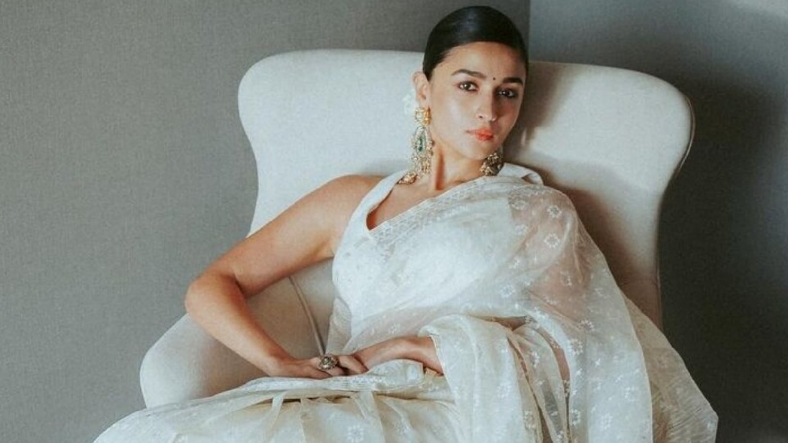 Alia Bhatt stuns in another white saree for Gangubai Kathiawadi promotions, her earrings are unmissable