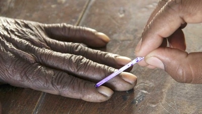 The fourth phase will decide fate of 624 candidates who are in the fray in 59 assembly constituencies spreading over Pilibhit, Lakhimpur Kheri, Sitapur, Hardoi, Unnao, Lucknow, Rae Bareli, Banda and Fatehpur districts. (FOR REPRESENTATION PURPOSE)