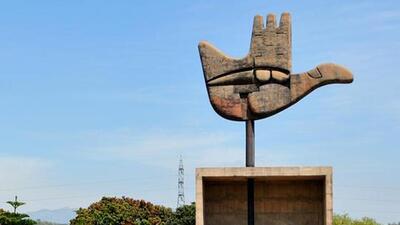 Considering the importance of the pending issues, the Chandigarh administrator extended the tenure of the existing Advisory Council for another six months. (HT File Photo)