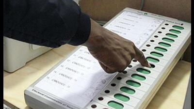 The Ludhiana police are trying to trace the accused Bhadwaj Deepu, who shared picture of EVM, using details of his profile on facebook (Representative Photo/HT Files)
