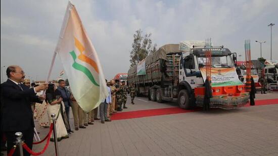 Foreign secretary Harsh Shringla on Tuesday formally flagged off the first convoy of 2500 tonnes of wheat assistance from ICP Attari to Jalalabad, Afghanistan. (Twitter/@MEAIndia)