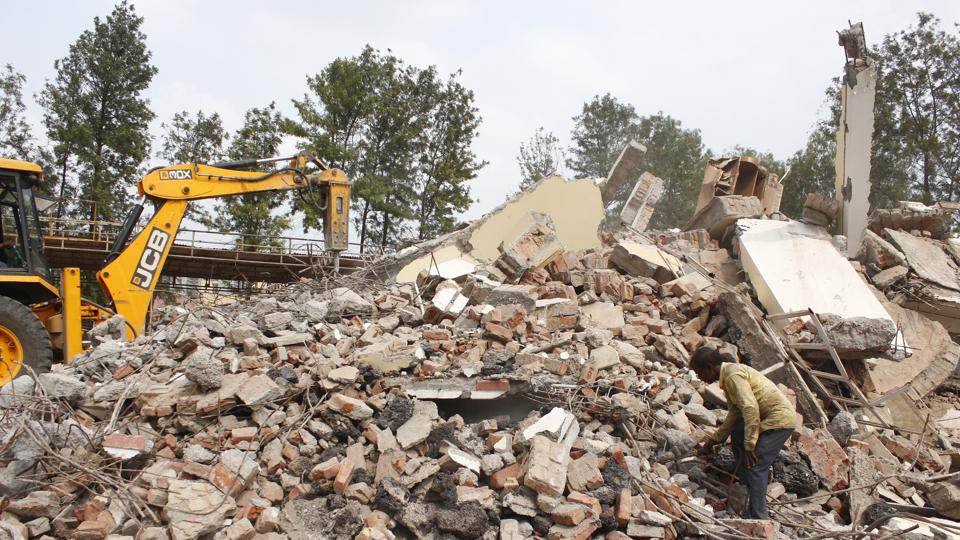 Citing a document, AAP MLA said the civic body’s targets for the anti-encroachment programme included “Madan Mohan Malviya Hospital Road in Malviya Nagar.” (Representative image/HT) Citing a document, AAP MLA said the civic body’s targets for the anti-encroachment programme included “Madan Mohan Malviya Hospital Road in Malviya Nagar.” (Representative image/HT)