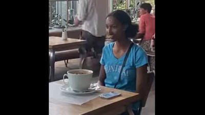 Screengrab from the prank video where a woman was served a huge cup of coffee. (instagram/@dritanalsela) Screengrab from the prank video where a woman was served a huge cup of coffee. (instagram/@dritanalsela)