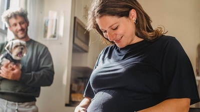 Jaggery helps reduce water retention: As water retention in pregnancy is common; eating jaggery can help combat this issue. The presence of moderate amounts of potassium and sodium in jaggery helps to maintain the electrolyte balance. (Pexels) Jaggery helps reduce water retention: As water retention in pregnancy is common; eating jaggery can help combat this issue. The presence of moderate amounts of potassium and sodium in jaggery helps to maintain the electrolyte balance. (Pexels)