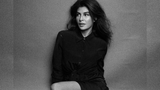 Jacqueline Fernandez describes beauty of ‘staying grounded’ in sultry co-ords &nbsp;(Instagram/chandiniw)