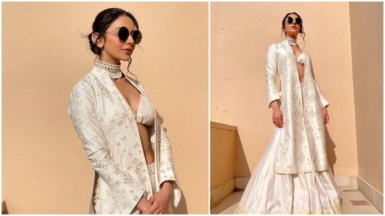 Rakul Preet picked this gorgeous contemporary lehenga set from the designer duo clothing line Sukriti and Akriti.(Instgaram/@rakulpreet)