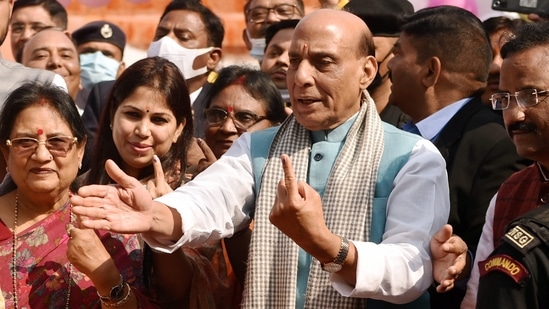 Defence Minister Rajnath Singh cast his vote at a polling booth in Lucknow.(PTI)