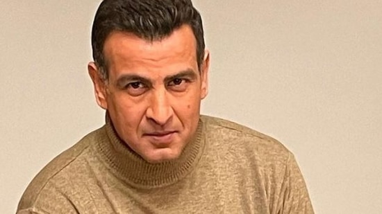 Ronit Roy is set to return to television after five years with Swaran Ghar.