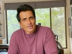 Sonu Sood has urged government to bring back Indian citizens from Ukraine. Sonu Sood has urged government to bring back Indian citizens from Ukraine.