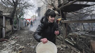 Ukraine crisis” Russia has launched a barrage of air and missile strikes on Ukraine early Thursday and Ukrainian officials said that Russian troops have rolled into the country from the north, east and south (AP) Ukraine crisis” Russia has launched a barrage of air and missile strikes on Ukraine early Thursday and Ukrainian officials said that Russian troops have rolled into the country from the north, east and south (AP)