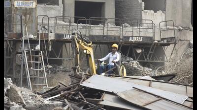 The Noida authority, Edifice Engineering and other stakeholders will demolish the two buildings on May 22. (Sunil Ghosh /HT)