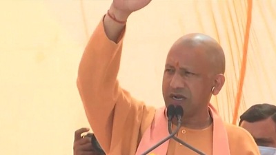 Uttar Pradesh chief minister Yogi Adityanath addressing a poll rally in Barabanki. (ANI) Uttar Pradesh chief minister Yogi Adityanath addressing a poll rally in Barabanki. (ANI)