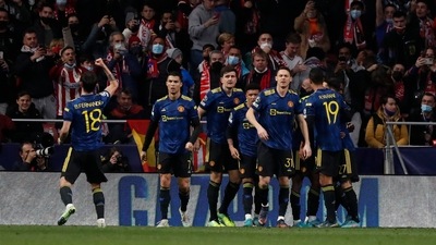 Manchester United's Anthony Elanga celebrates scoring their first goal with teammates (REUTERS)
