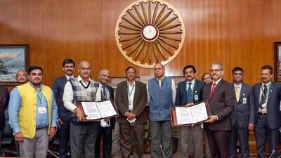 Defence Secretary Ajay Kumar with the officials of the Defence Accounts Department, CSC e-Governance Services India Limited and Kotak Mahindra Bank after signing of a memorandum of understanding (MoU) for online pension services under the System for Pension Administration (Raksha) ‘SPARSH’ in New Delhi on Thursday. (PTI PHOTO.) Defence Secretary Ajay Kumar with the officials of the Defence Accounts Department, CSC e-Governance Services India Limited and Kotak Mahindra Bank after signing of a memorandum of understanding (MoU) for online pension services under the System for Pension Administration (Raksha) ‘SPARSH’ in New Delhi on Thursday. (PTI PHOTO.)