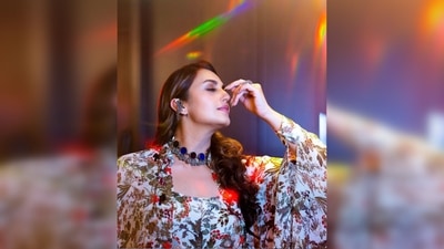 Huma Qureshi paired her outfit with an oxidised silver choker and an ear cuff. (Instagram/@iamhumaq) Huma Qureshi paired her outfit with an oxidised silver choker and an ear cuff. (Instagram/@iamhumaq)