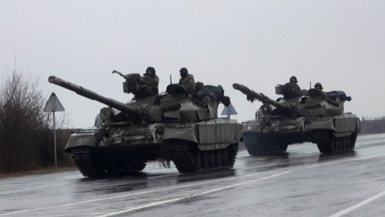 Ukrainian tanks move into the city, after Russian President Vladimir Putin authorized a military operation in eastern Ukraine, in Mariupol(REUTERS)