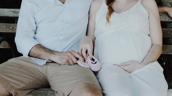 Pregnancy during Covid-19: Tips from doctor to protect yourself and your baby&nbsp;(Photo by Kelly Sikkema on Unsplash)